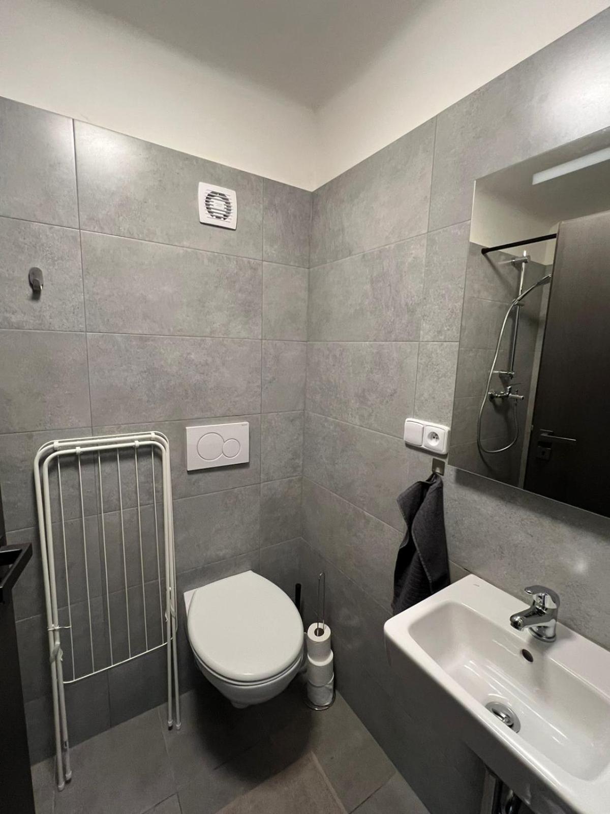 City Center Apartments - Moderna Brno Rimske Namesti V Bagian luar foto